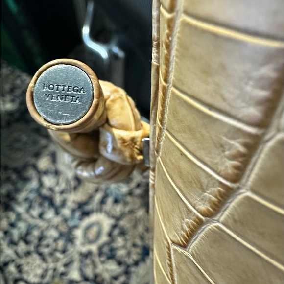 BOTTEGA VENETA Crocodile Knot Clutch Limited Ultra Limited Edition 1/1 - Picture 8 of 11